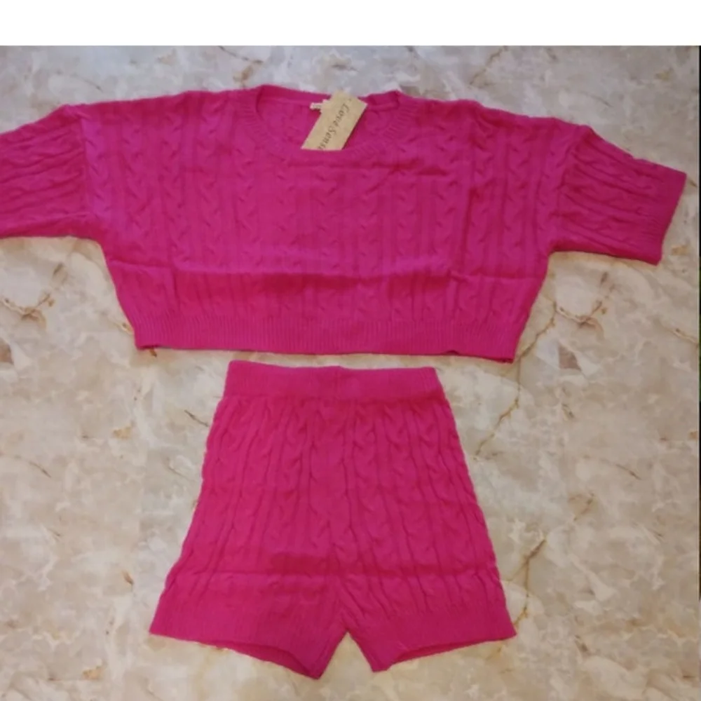 Fuchsia- 2pc Knit Shorts Set - Picture 10 of 11